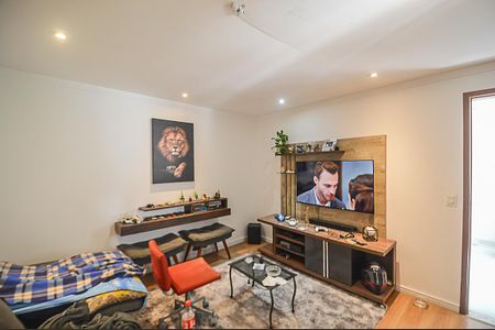 Casa à venda com 330m², 2 quartos e 3 vagasSala 2