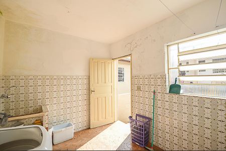 Casa à venda com 330m², 2 quartos e 3 vagasÁrea de Serviço