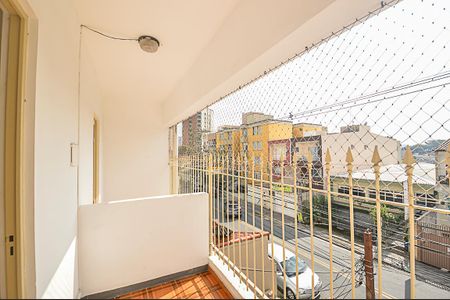 Casa à venda com 330m², 2 quartos e 3 vagasSacada/Quarto 1