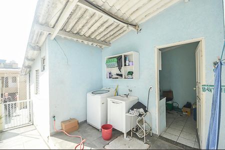 Casa à venda com 330m², 2 quartos e 3 vagasÁrea de Serviço 2