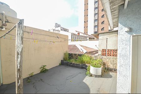 Casa à venda com 330m², 2 quartos e 3 vagasÁrea de Serviço 3