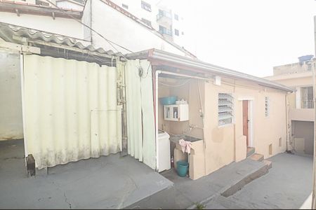 Casa à venda com 330m², 2 quartos e 3 vagasEdícula