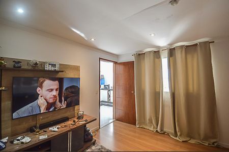 Casa à venda com 330m², 2 quartos e 3 vagasSala 2