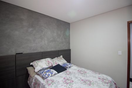 Casa à venda com 280m², 3 quartos e 2 vagasQuarto