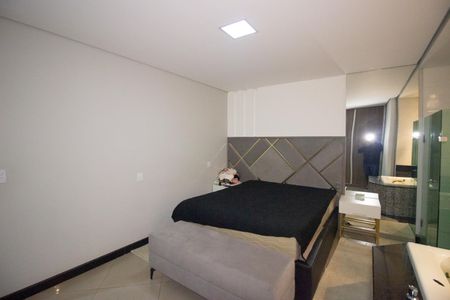 Suíte 1 de casa à venda com 3 quartos, 280m² em Vila Panama, Contagem