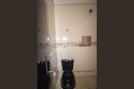 Casa à venda com 280m², 3 quartos e 2 vagasBanheiro da Suíte 2