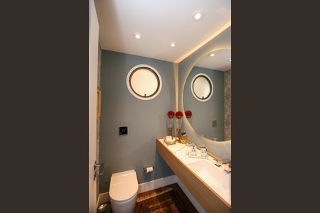 Apartamento à venda com 205m², 3 quartos e 2 vagasLavabo