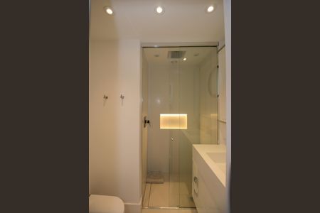 Apartamento à venda com 205m², 3 quartos e 2 vagasBanheiro da Suíte 2