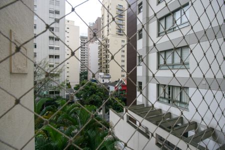 Apartamento à venda com 205m², 3 quartos e 2 vagasVista da Suíte 1
