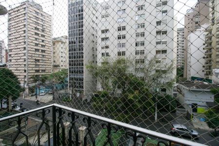 Apartamento à venda com 205m², 3 quartos e 2 vagasVaranda e Vista