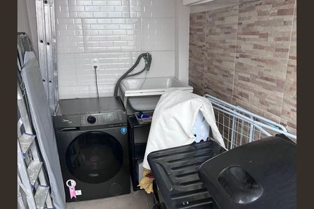 Apartamento à venda com 122m², 3 quartos e 2 vagas Apartamento à venda com 122m², 3 quartos e 2 vagasÁrea de Serviço