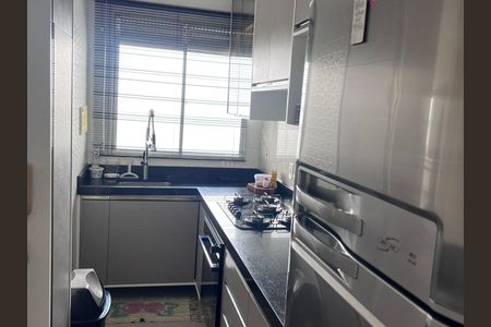 Apartamento à venda com 122m², 3 quartos e 2 vagas Apartamento à venda com 122m², 3 quartos e 2 vagasCozinha