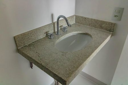 Apartamento à venda com 75m², 2 quartos e 1 vagaSuíte Banheiro