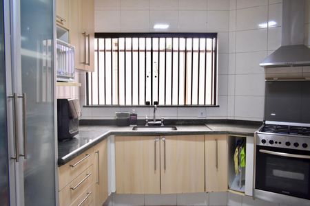 Casa à venda com 211m², 3 quartos e 4 vagasCozinha