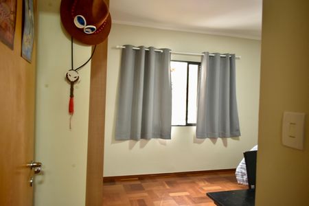 Casa à venda com 211m², 3 quartos e 4 vagasQuarto 2