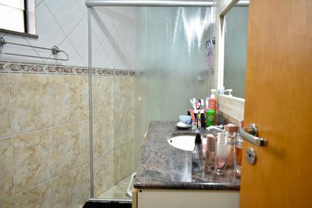 Casa à venda com 211m², 3 quartos e 4 vagasBanheiro da Suíte