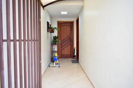 Casa à venda com 211m², 3 quartos e 4 vagasEntrada