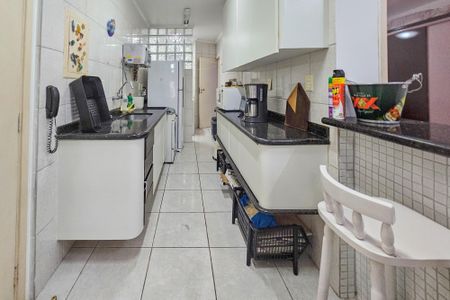 Apartamento para alugar com 140m², 2 quartos e 2 vagasCozinha