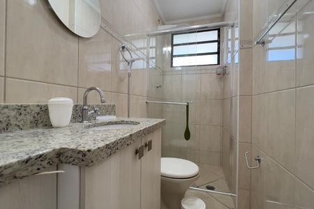 Apartamento para alugar com 66m², 2 quartos e 1 vaga Apartamento para alugar com 66m², 2 quartos e 1 vagaBanheiro