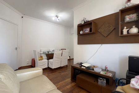 Apartamento para alugar com 66m², 2 quartos e 1 vaga Apartamento para alugar com 66m², 2 quartos e 1 vagaSala