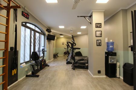 Apartamento à venda com 80m², 2 quartos e sem vagaÁrea Comum - Academia