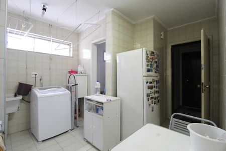 Apartamento à venda com 80m², 2 quartos e sem vagaCozinha e Área de Serviço