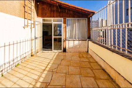 Apartamento para alugar com 419m², 4 quartos e 4 vagas Apartamento para alugar com 419m², 4 quartos e 4 vagasVaranda