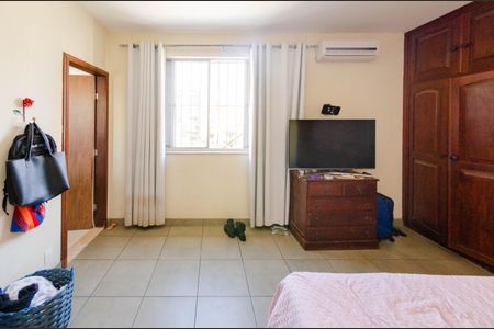 Apartamento para alugar com 419m², 4 quartos e 4 vagas Apartamento para alugar com 419m², 4 quartos e 4 vagasSuíte 2