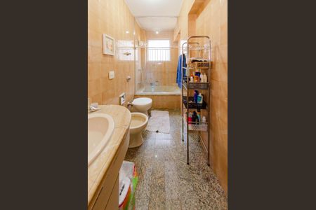 Apartamento para alugar com 419m², 4 quartos e 4 vagas Apartamento para alugar com 419m², 4 quartos e 4 vagasBanheiro