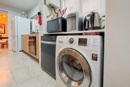 Apartamento para alugar com 79m², 2 quartos e 1 vagaÁrea de Serviço