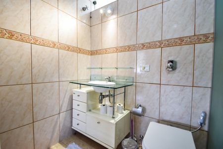 Apartamento à venda com 74m², 3 quartos e 1 vaga Apartamento à venda com 74m², 3 quartos e 1 vagaBanheiro Social