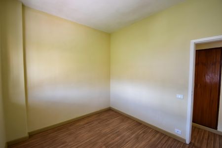 Apartamento à venda com 74m², 3 quartos e 1 vaga Apartamento à venda com 74m², 3 quartos e 1 vagaQuarto 2