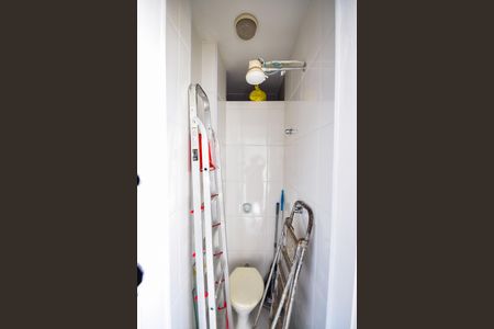 Apartamento à venda com 74m², 3 quartos e 1 vaga Apartamento à venda com 74m², 3 quartos e 1 vagaBanheiro de serviço