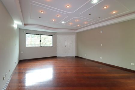 Casa à venda com 240m², 3 quartos e 5 vagasSala