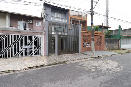 Casa à venda com 240m², 3 quartos e 5 vagasFachada