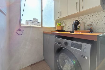 Apartamento à venda com 56m², 2 quartos e 1 vaga Apartamento à venda com 56m², 2 quartos e 1 vagaÁrea de Serviço