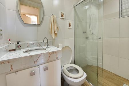 Apartamento à venda com 56m², 2 quartos e 1 vaga Apartamento à venda com 56m², 2 quartos e 1 vagaBanheiro Social