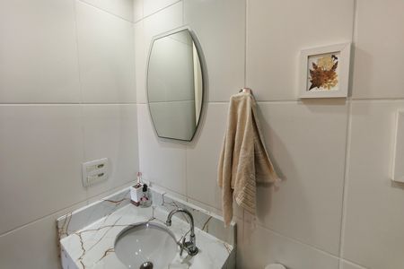 Apartamento à venda com 56m², 2 quartos e 1 vaga Apartamento à venda com 56m², 2 quartos e 1 vagaBanheiro Social