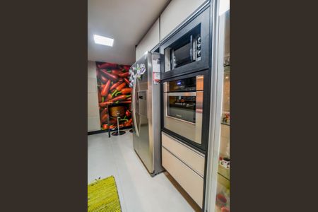 Apartamento à venda com 177m², 3 quartos e 4 vagas Apartamento à venda com 177m², 3 quartos e 4 vagasCozinha