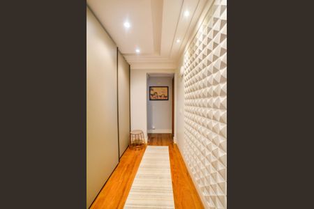 Apartamento à venda com 177m², 3 quartos e 4 vagas Apartamento à venda com 177m², 3 quartos e 4 vagasCorredor