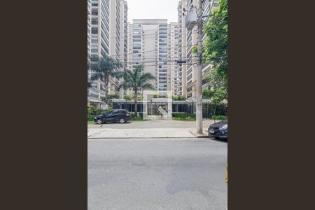 Apartamento à venda com 177m², 3 quartos e 4 vagas Apartamento à venda com 177m², 3 quartos e 4 vagasFachada