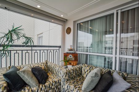 Apartamento à venda com 177m², 3 quartos e 4 vagas Apartamento à venda com 177m², 3 quartos e 4 vagasVaranda gourmet