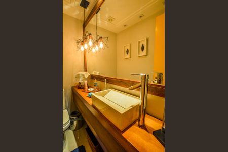 Apartamento à venda com 177m², 3 quartos e 4 vagas Apartamento à venda com 177m², 3 quartos e 4 vagasLavabo