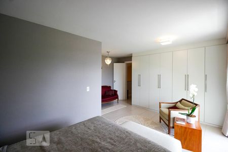 Casa à venda com 450m², 4 quartos e 2 vagas