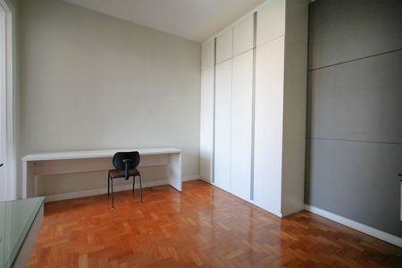 Apartamento à venda com 222m², 4 quartos e sem vagaQuarto 1