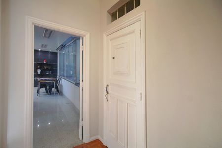 Apartamento à venda com 222m², 4 quartos e sem vagaHall de entrada