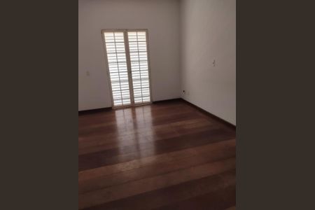 Casa à venda com 235m², 3 quartos e 2 vagasFoto 22