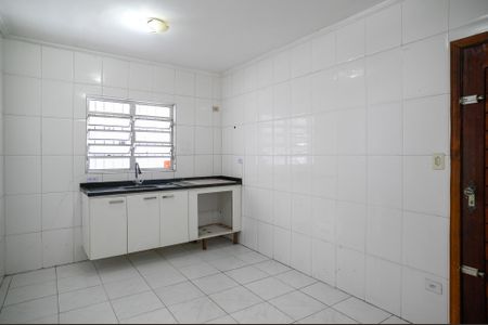 Casa à venda com 120m², 2 quartos e 4 vagas Casa à venda com 120m², 2 quartos e 4 vagasCozinha