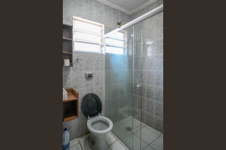 Casa à venda com 120m², 2 quartos e 4 vagas Casa à venda com 120m², 2 quartos e 4 vagasBanheiro