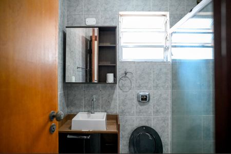 Casa à venda com 120m², 2 quartos e 4 vagas Casa à venda com 120m², 2 quartos e 4 vagasBanheiro